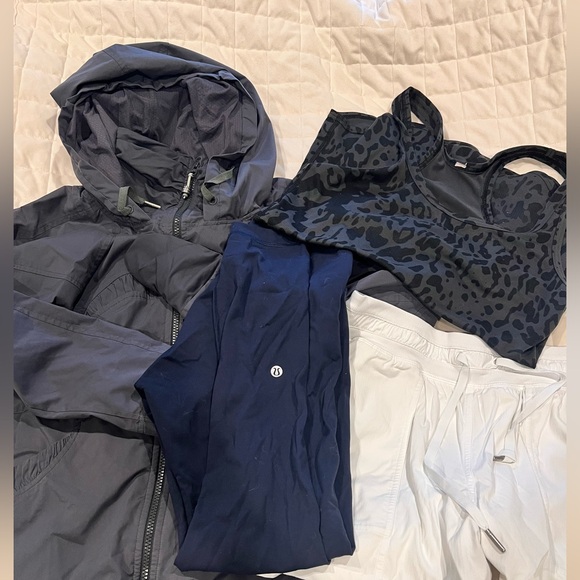 Lululemon Bundle NOT FOR SALE DO NOT BUY - Picture 1 of 3